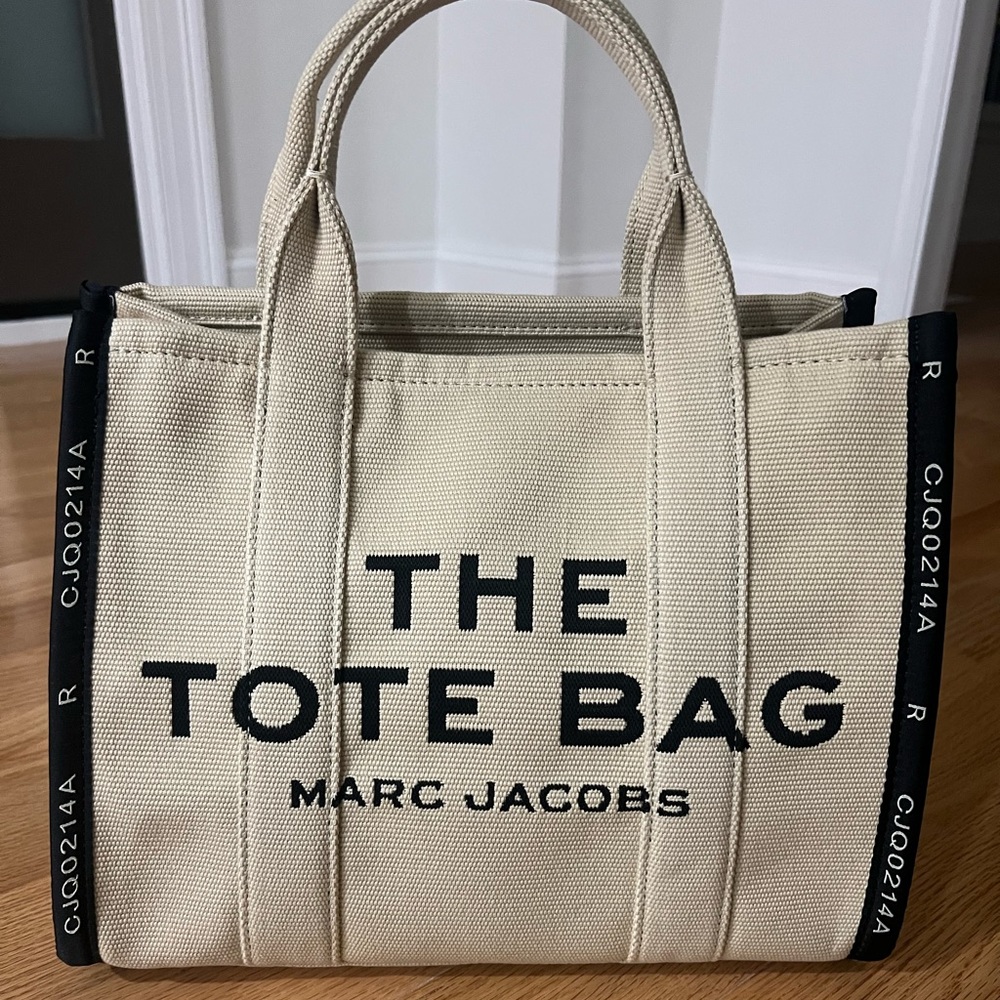 Marc jacobs jacquard medium tote bag